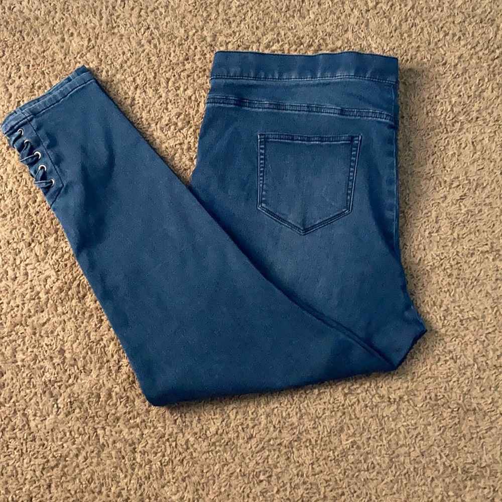 Jennifer Lopez jeans